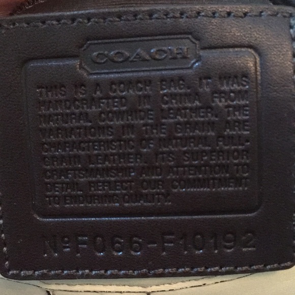 Coach Medium Shoulder Bag - Picture 7 of 8
